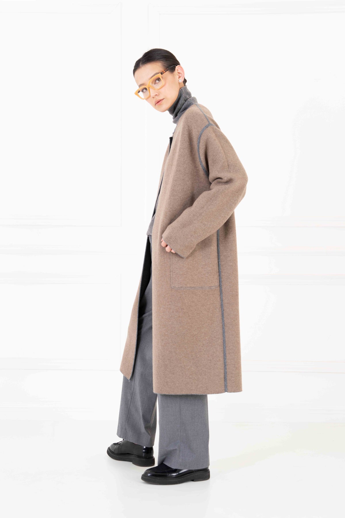 Damen Kaschmir Wendemantel – Hellgrau / Taupe